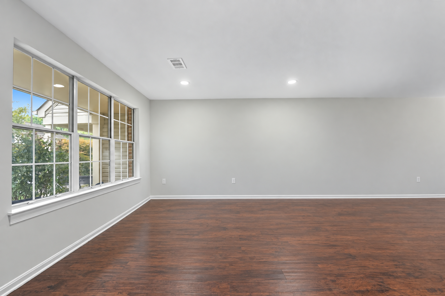 Phoenix living-room project before vacant staging